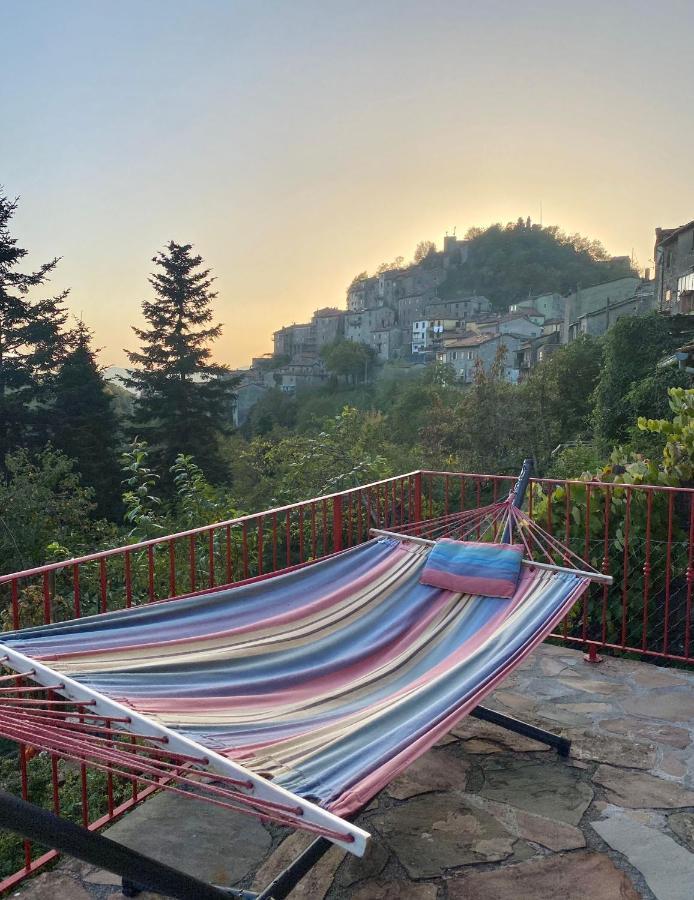 Deliziosa Casetta Sull'Appennino Toscano Montefegatesi Екстериор снимка